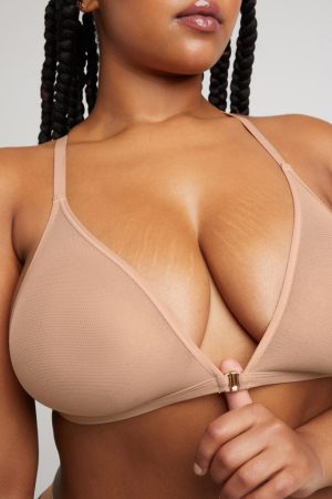 Sieve Racerback Bra in Buff